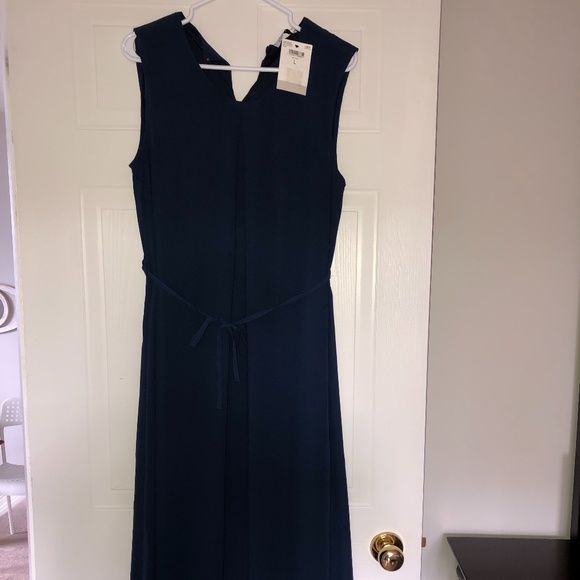 Dresses - Picture 1 of 2